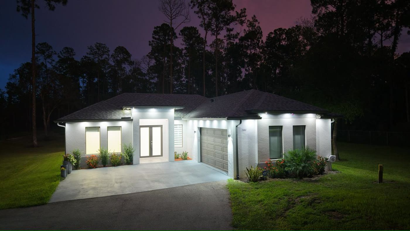 Casa en 2680 Desoto Blvd S, Golden Gate Estates, Naples FL, al atardecer
